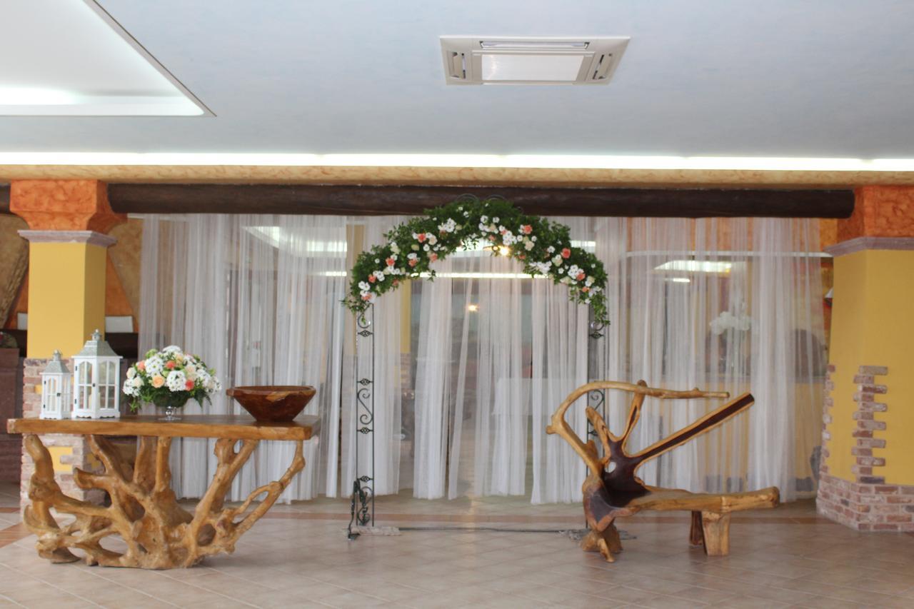 Hotel Le Tre Rose Bono  Zewnętrze zdjęcie